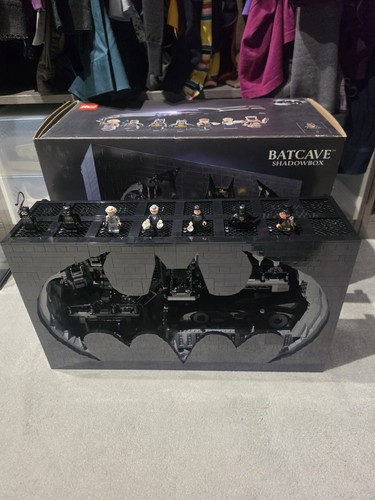 Lego 76252 batcave shadow - batcave, –